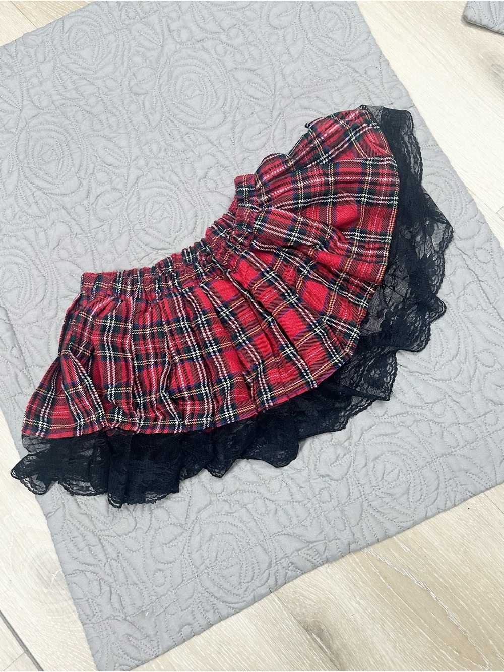 Vintage Leg Avenue Red Plaid Mini Skirt Black Lace pleated goth school girl XS - Picture 5 of 5
